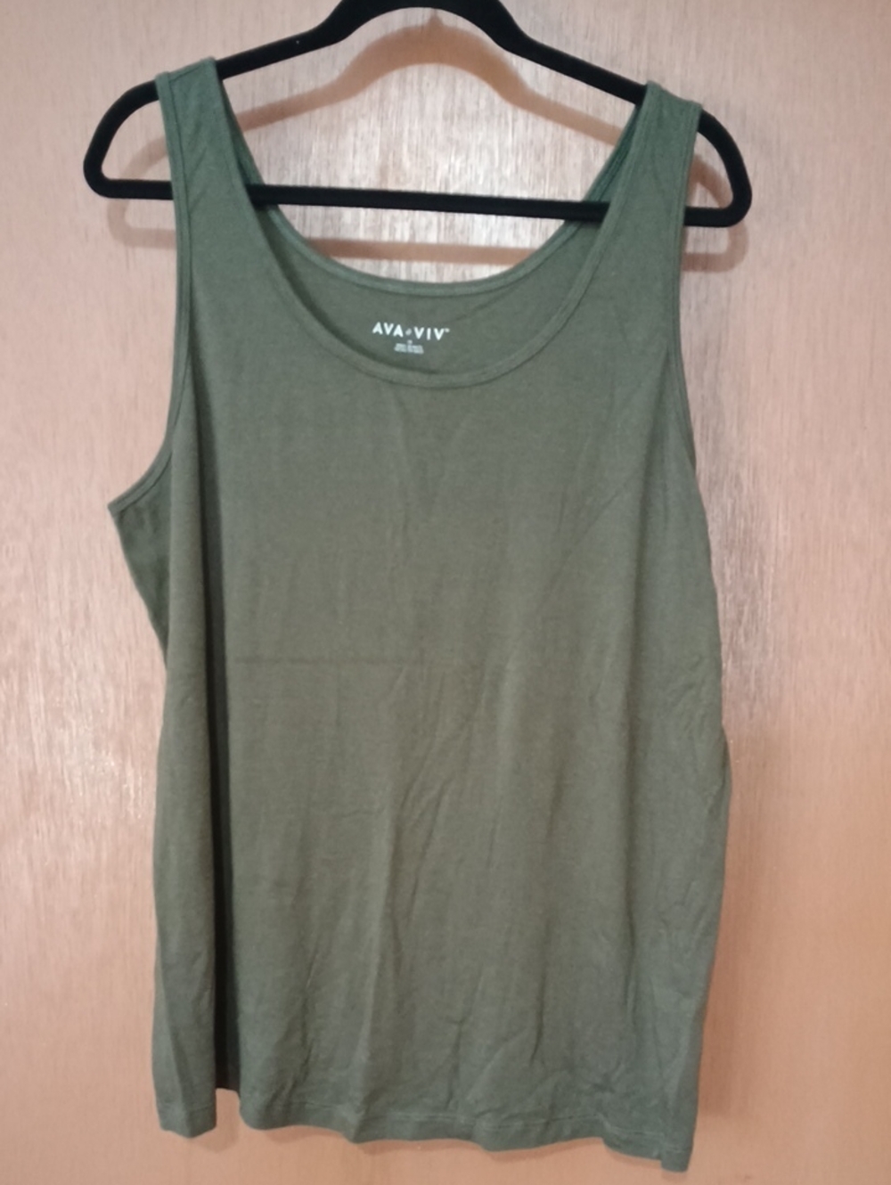 Ava & Viv Olive Scoop Neck Women's Tank Top